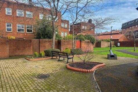 Communal Gardens  &amp; Parking