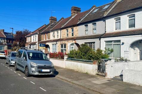 Avondale Road, Haringey photo 3