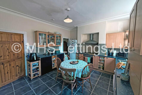 7 Cross Chapel Street, Leeds, LS6 3JE photo 4