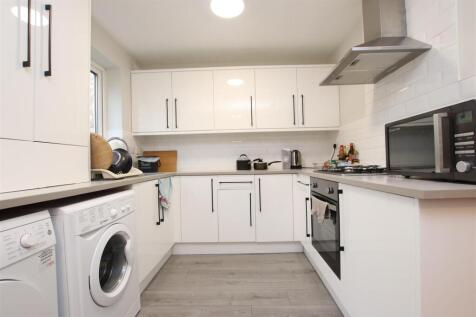 Kitchen.JPG