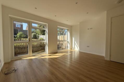 Lounge Dining Room 2