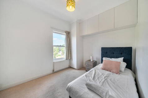 1336022-26-689602...