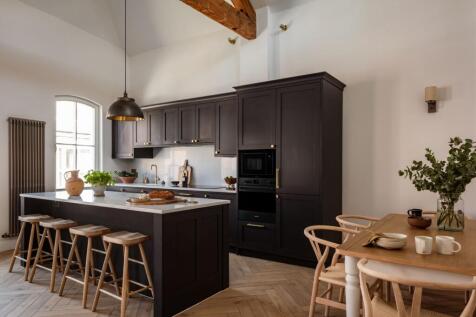 Living / Kitchen