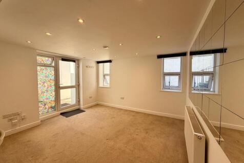 11 Meads Road, Eastbourne photo 3