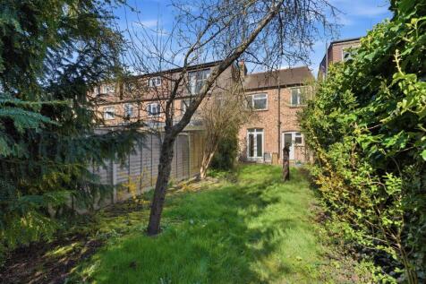 16 Netheravon Rear.jpg