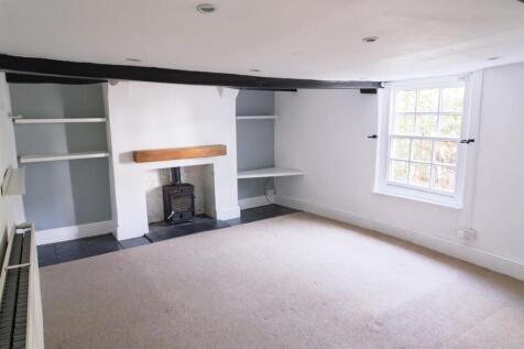 5 - Sitting room.jpg