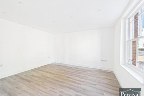 High Street, Earls Colne, Colchester, Essex, CO6 photo 3