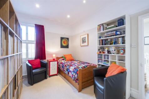 8b Spencer Hill,28.jpg