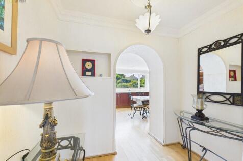 CAM03830G0-PR0184...