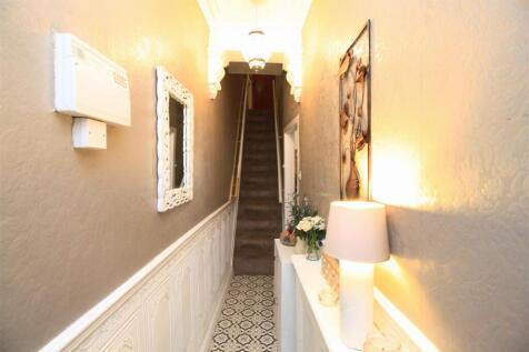Hallway.jpg