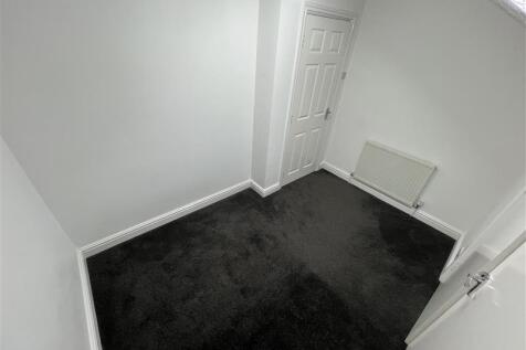 Lowfield Road, Stockport photo 5