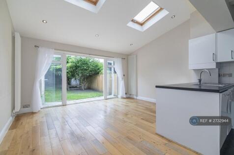 Kitchen/Dining/Family