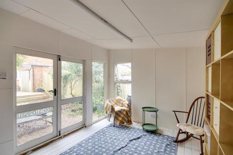 Garden Cabin/Summerhouse