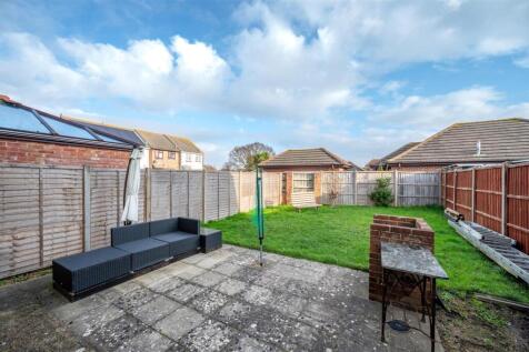 33 Kingfisher Close 25 15.jpg