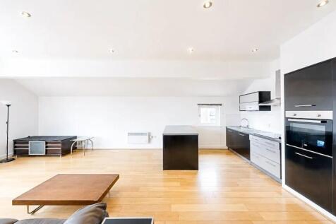 Needham Avenue, Manchester, Greater Manchester, M21 photo 4