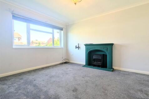 Littledean, Yate, Bristol, BS37 photo 3