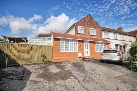 DRIVEWAY FOR THREE CARS