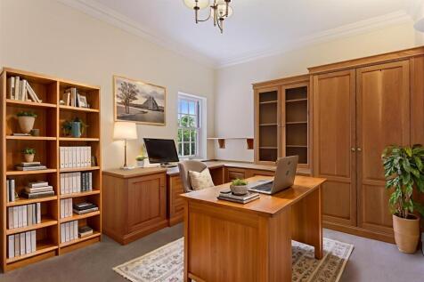 Bedroom (currently set up as office)