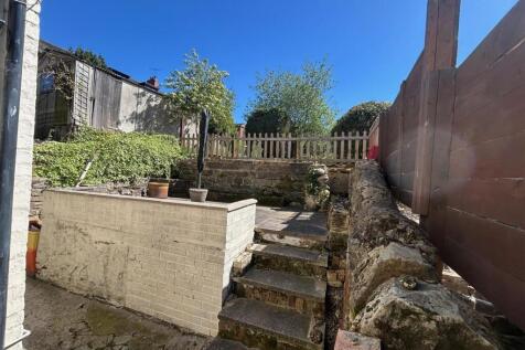 38 High Street Garden.jpg