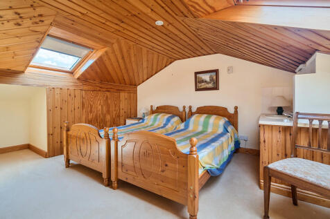 Occasional Room O...