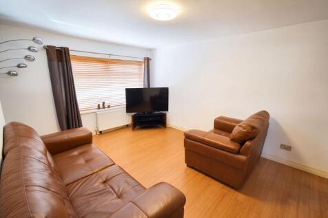 Alison Grove, Eccles, M30 photo 5