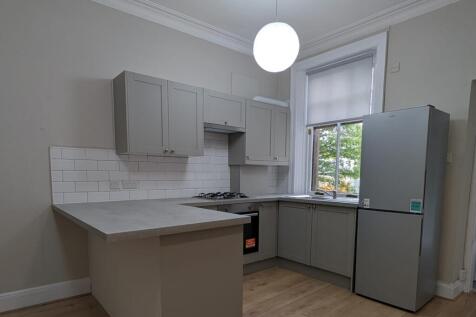 Waterside Street, Strathaven, ML10 6AW photo 3