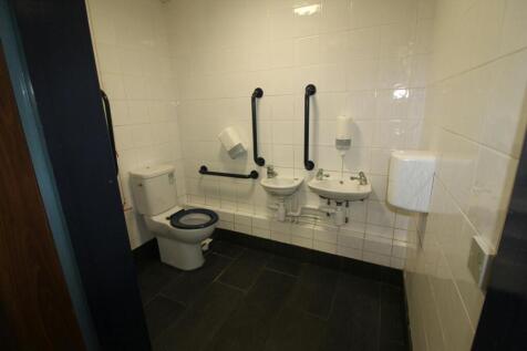Office to rent Image 5
