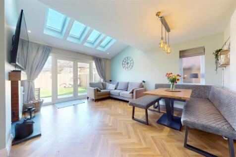 Potteries Way Kitchen Diner