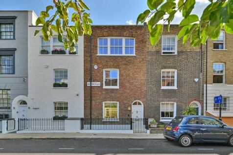 Chelsea Green nearby