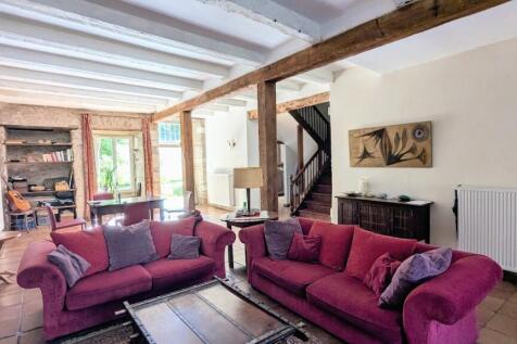 Property Image 1