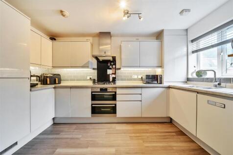 Kitchen/Hall