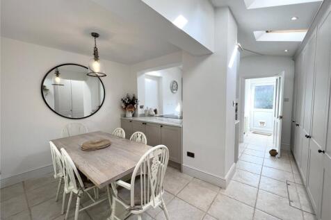Quarry Road, Old Town, Swindon, Wiltshire, SN1 photo 5