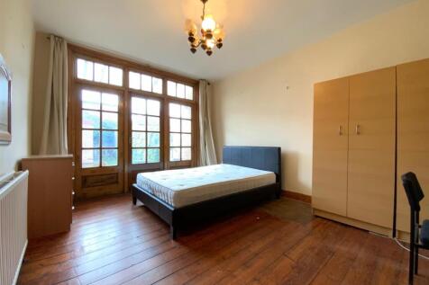 Room GFB2.jpg