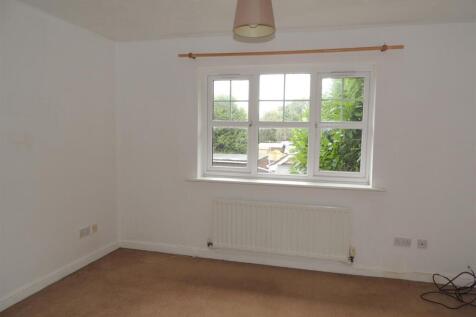Brockenhurst Way, Hawkesbury Village, CV6 photo 5