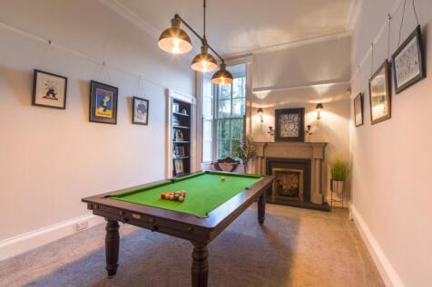 Dining/Games Room