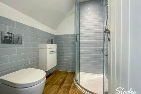19 knyveton shower r