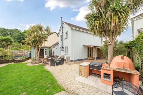 Side Elevation &amp; Garden