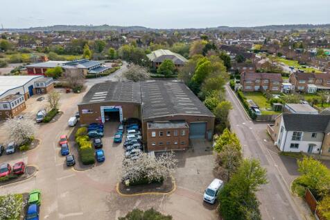 Lawrence Way Ind Estate - Dunstable-222.jpg