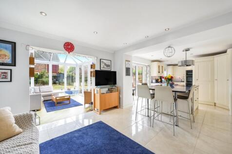 LADY FORSDYKE WAY, 9- (5).jpg