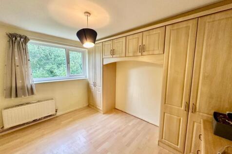 WhatsApp Image 2025-09-16 at 11.03.15_b2f56414.jpg