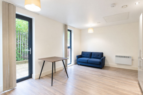 Apartment 1 The Interchange, 6 Langworthy Road Salford M5 4HE photo 2