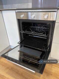 Oven