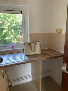 Aviemore Close, Blackburn, Blackburn With Darwen photo 4