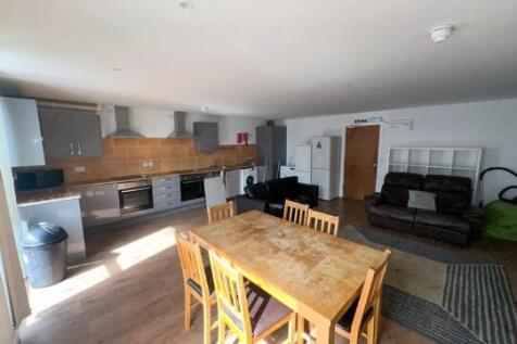 Bright and spacious communal kitchen and dining...