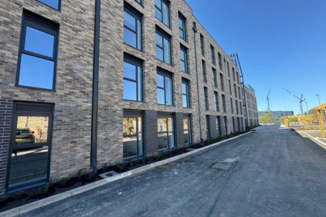 2-bed flat on The Mount, Richmond Hill Approach, £895/mo