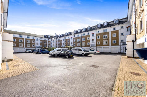 The Strand, Merto...