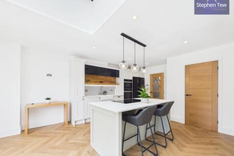 Living / Dining Kitchen