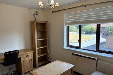 Lambourn Drive,Shrewsbury,SY3 photo 3