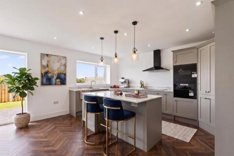 Kitchen Breakfast Bar