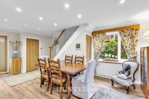 Worcester Road (33).jpg